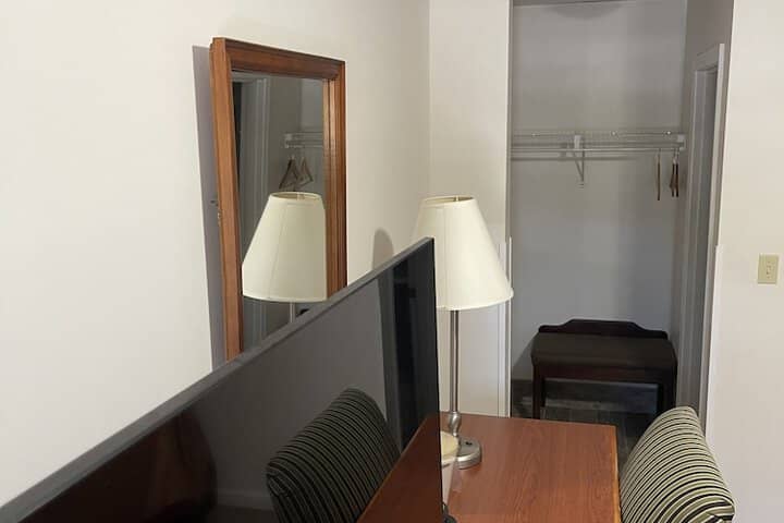 Room 15 of 65